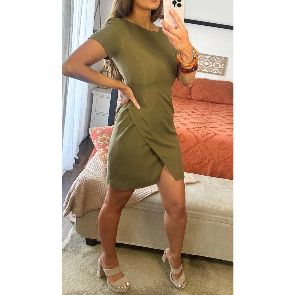 Vintage 60’s 70’s Olive Green Silk Knee Length Short Sleeve Dress Size Medium